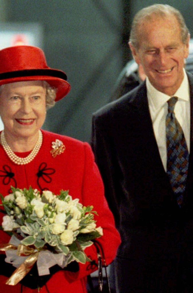 Gemeinsam stehen Elizabeth II. und Philip auch die vielen Skandale durch, die ihnen ihre Kinder regelmäßig bescheren.