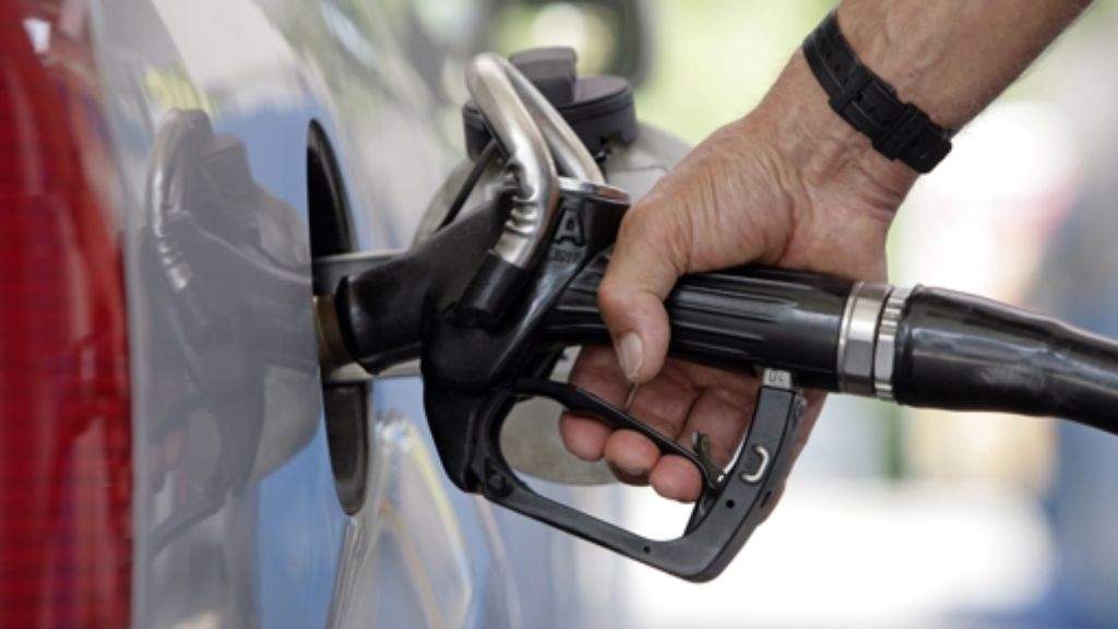  Knapp ein Drittel der Kosten für Autofahrer entfällt auf den Treibstoff, aber auch der Rest – wie Ersatzteile und Reparaturen – verteuert sich. 