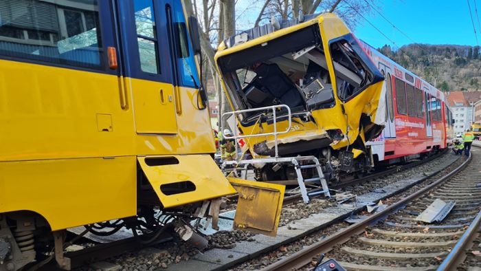 Schwerer Unfall in Stuttgart-Wangen: Medizinischer Notfall die Ursache des Stadtbahn-Crashs?