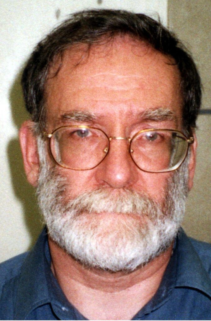 Harold Shipman (1946-2004): Der britische Serienmörder – „Dr. Death“ – war Arzt in Manchester und tötete zwischen 1970 und 1998 mindestens 218 Patienten. Zu 15-facher lebenslanger Haft verurteilt.