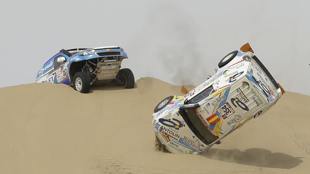 Rallye Dakar: Purzelbaum im großen Sandkasten