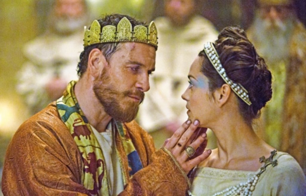 Ehepaar mit blutigen Händen: Michael Fassbender als Macbeth und Marion Cotillard als seine Lady Foto:  