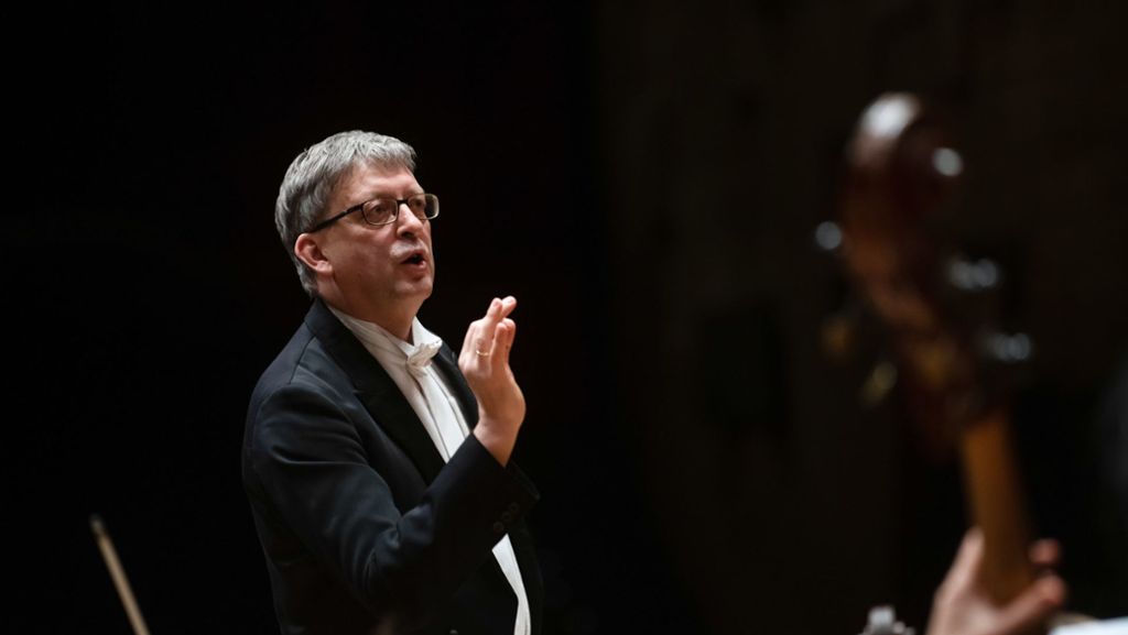 Leiter der Bach-Akademie: Hans-Christoph Rademann bleibt in Stuttgart