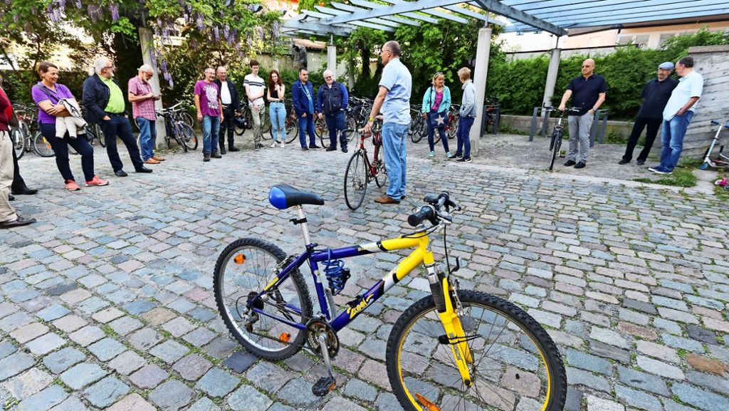 Leonberg: Stadt versteigert Fahrräder: Ein wahres Eldorado für Schnäppchenjäger