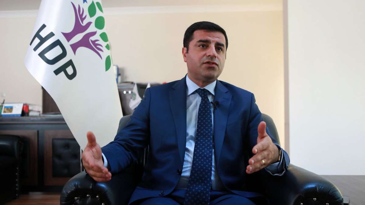  Zum wiederholten Male ignoriert die türkische Justiz ein Urteil des Europäischen Menschengerichtshofs in Straßburg. Der hat die Freilassung des inhaftierten Kurdenpolitikers Demirtas verlangt. 