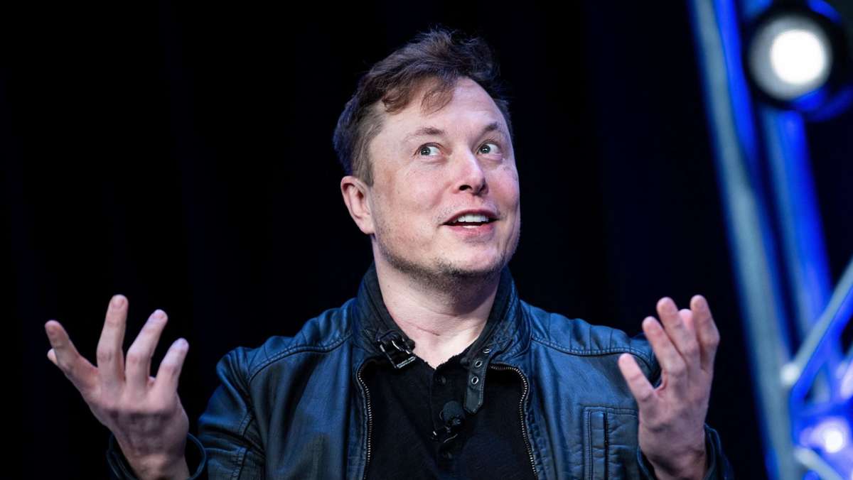 Tesla-CEO: Elon Musk kündigt humanoiden Roboter an