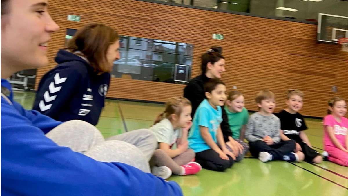 Handball-Grundschulaktionstag in Stuttgart: Drei Schulen auf einen HSG CaMüMax-Streich