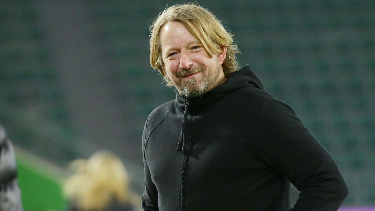  Sportdirektor Sven Mislintat hat sich am Sonntag noch einmal zur Suche nach einem Sportvorstand beim VfB Stuttgart geäußert. Mit bekannten Forderungen – und einem Bekenntnis. 