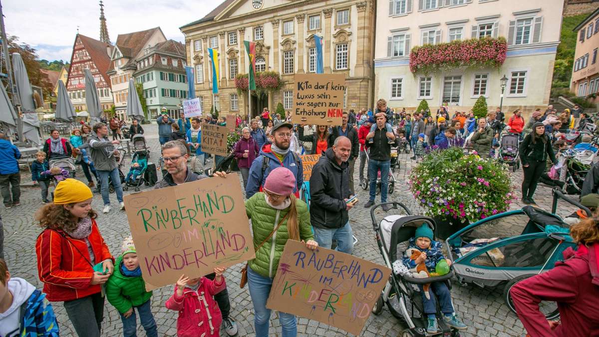 Kita-Gebührenerhöhung in Esslingen: Eltern fordern Kompromiss