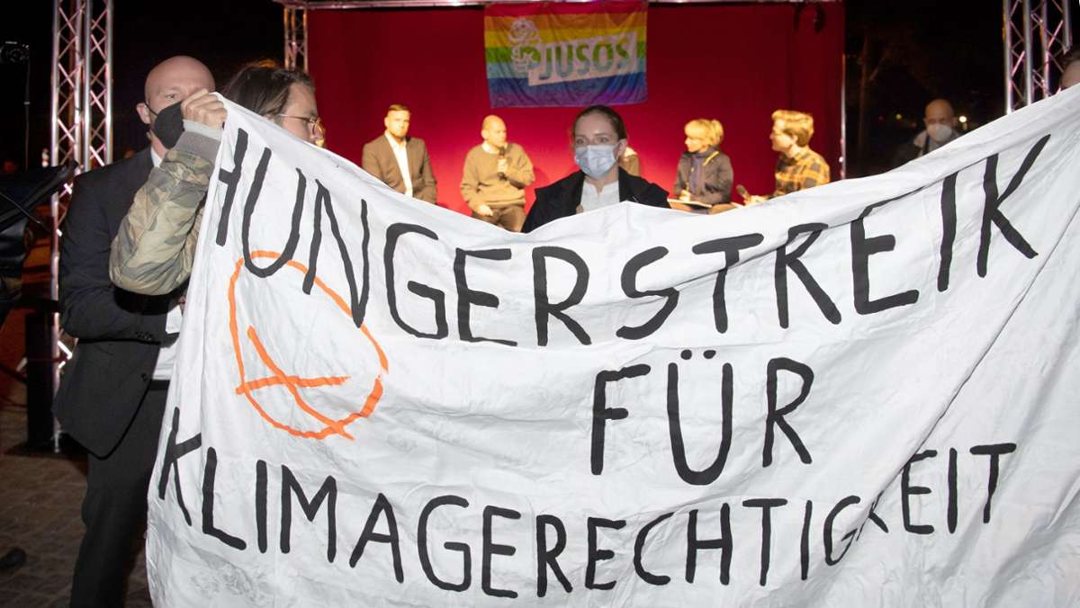 Hungerstreik gegen Klimawandel: Vier weitere Klimaaktivisten verweigern Nahrungsaufnahme