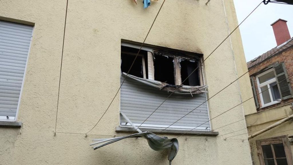 Wohnung brennt in Stuttgart-Feuerbach: 71-Jähriger wird lebensgefährlich verletzt