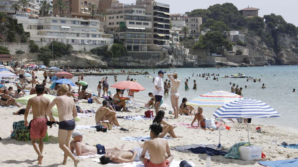  Die Bundesregierung stuft die Länder Spanien und Portugal wegen der hohen Infektionszahlen ab Samstag als Corona-Hochrisikogebiete ein. 