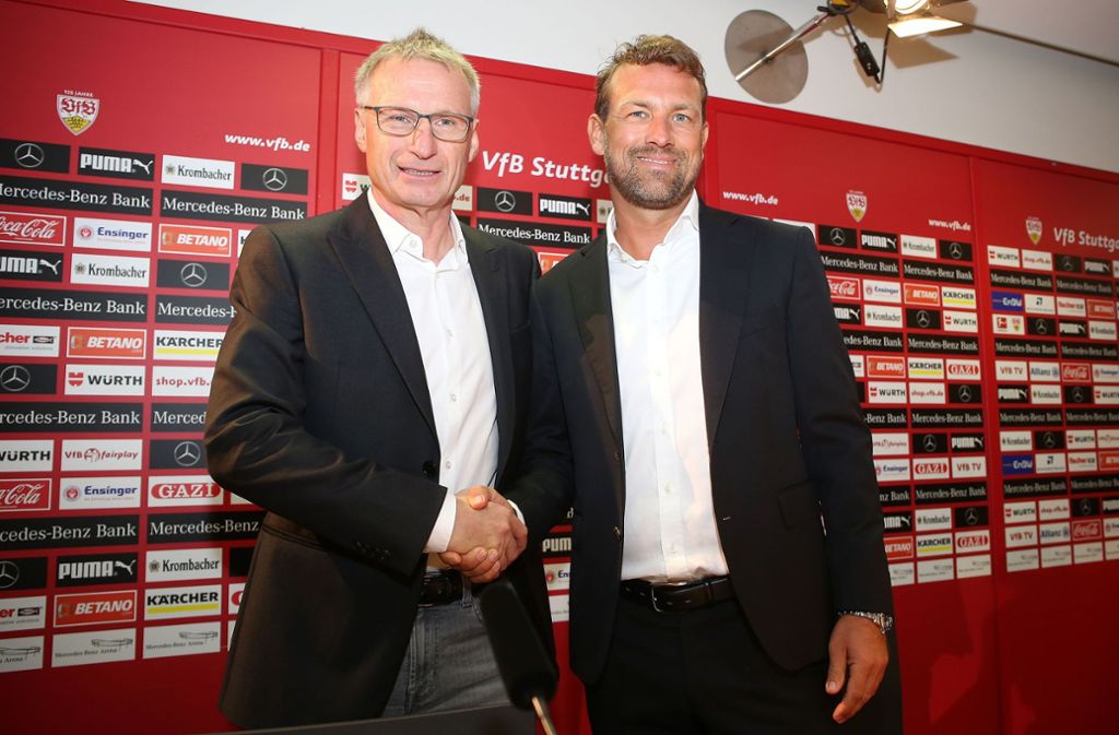 Der damalige Sportvorstand Michael Reschke begrüßte ihn am 10. Oktober in Stuttgart.