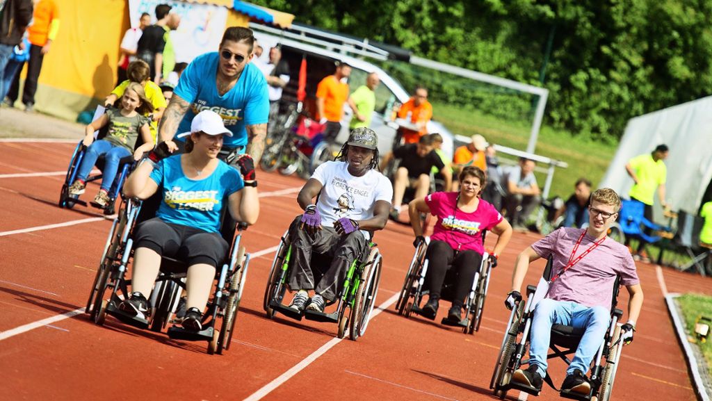  Beim 24-Stunden-Rollstuhlrennen wurden 4980,4 Kilometer gefahren. Wie viel Geld der Kreisverein Leben mit Behinderung damit von den Sponsoren bekommt, ist aber noch unklar. 