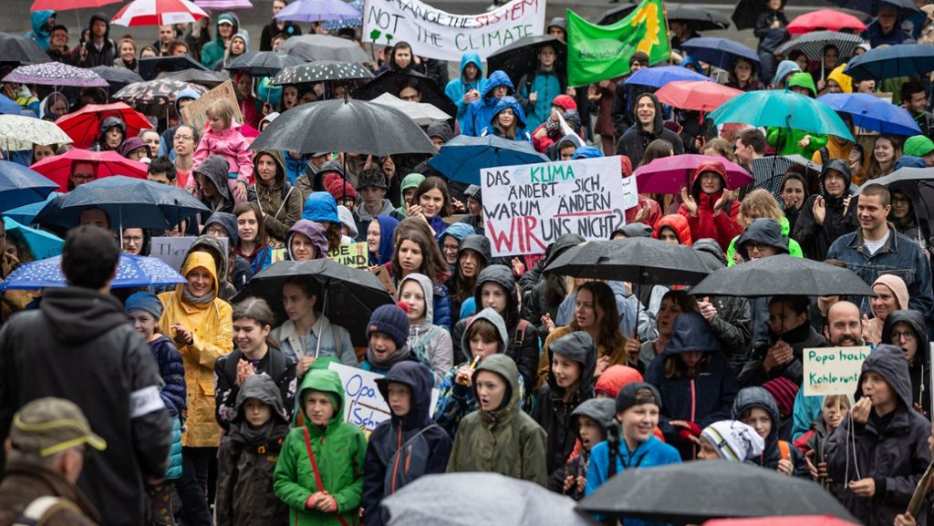 Fridays for Future in Stuttgart: Klima-Demo trotz Ferien  und Regen