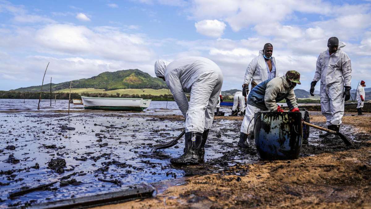 Ölkatastrophe auf Mauritius: Behörden im Wettlauf mit der Zeit
