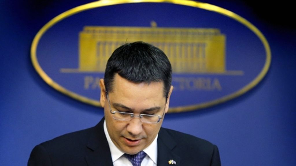  Der rumänische Ministerpräsident Victor Ponta hat am Mittwochmorgen überraschend seinen Rücktritt erklärt. Das gab Liviu Dragnea, Vorsitzender von Pontas Partei PSD, bei einem rumänischen TV-Sender bekannt. 