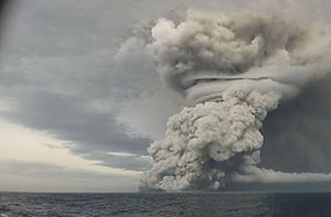 Aschewolke von Tonga bricht Rekord