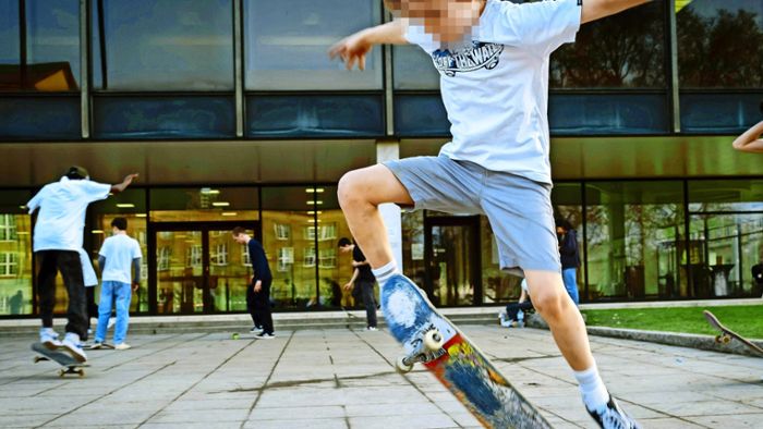 Kontroverse  um Skater vor dem Landtag