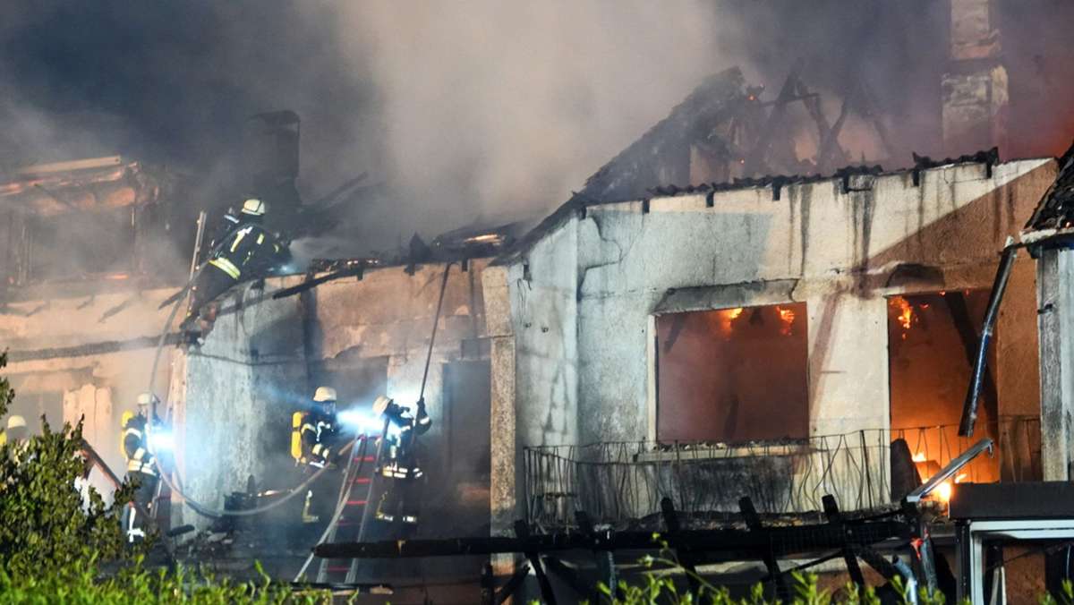 Offenburg: Sechs Reihenhäuser in Flammen – Schaden in Millionenhöhe