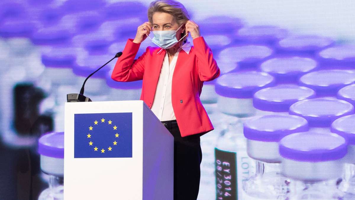  Die EU zeigt sich offen für Gespräche über eine vorübergehende Aussetzung des Patentschutzes für Corona-Impfstoffe. Brüssel sei bereit, über einen entsprechenden Vorschlag der USA zu diskutieren, sagte Ursula von der Leyen am Donnerstag. 