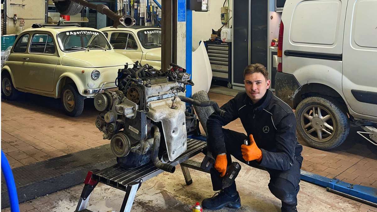Erasmus-Programm für Gesellen: Fellbacher  repariert Autos in der Toskana