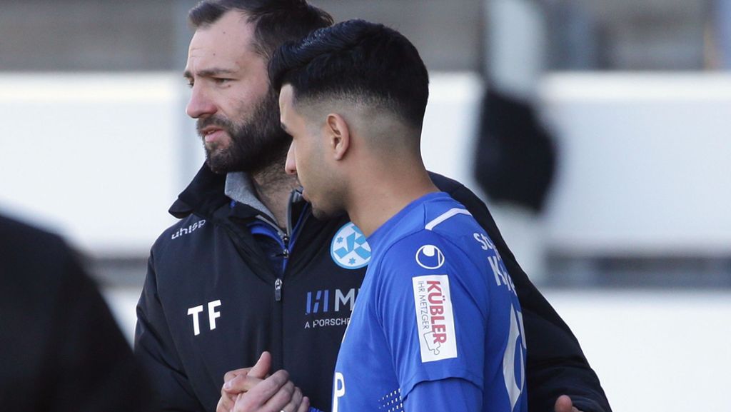 Stuttgarter Kickers vor Heimspiel-Doppelpack: Trainer Flitsch hat alle Mann an Bord