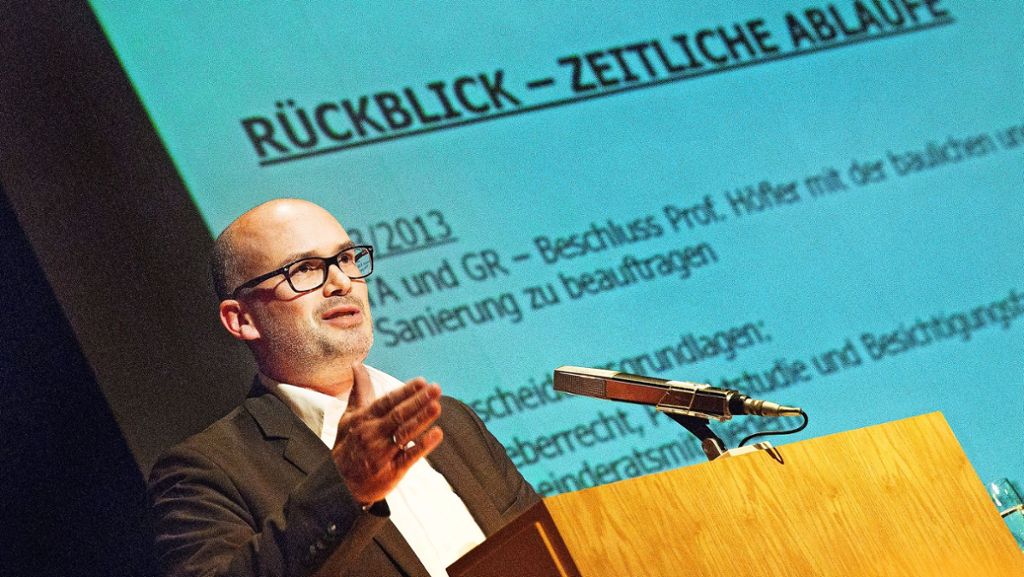 Intransparenz werfen Kritiker   dem Geislinger Oberbürgermeister vor: Frank Dehmer  gerät unter Druck