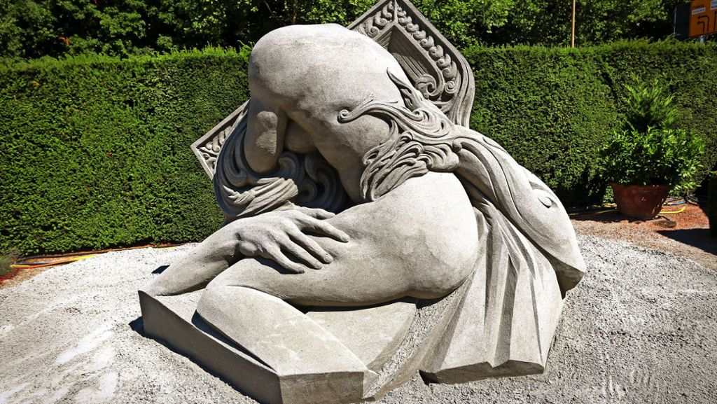 Blühendes Barock in Ludwigsburg: Sandkunst-Skulptur ohne Kopf gewinnt