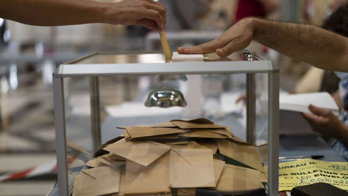  Bei den Regionalwahlen in Frankreich war die Wahlbeteiligung erschreckend niedrig. Der Politikapparat hat sich von den Menschen abgekoppelt, kommentiert unser Korrespondent Knut Krohn. 