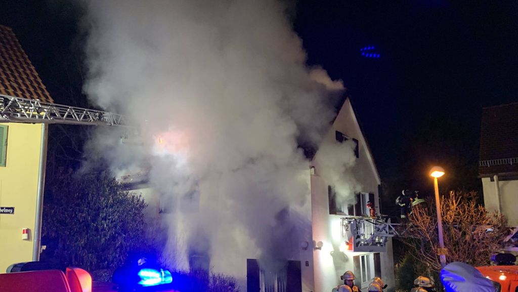 Zwei Brände in Stuttgart Nord: Opel und Einfamilienhaus wohl angezündet – Polizei sieht Zusammenhang