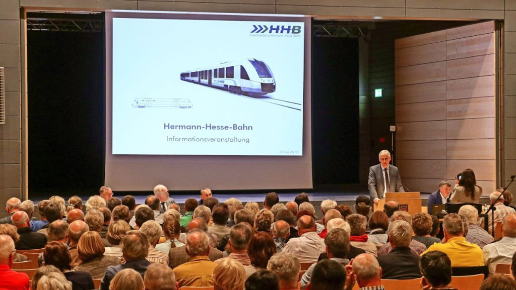 Hermann-Hesse-Bahn: Der Calwer Landrat ist gern in Weil der Stadt