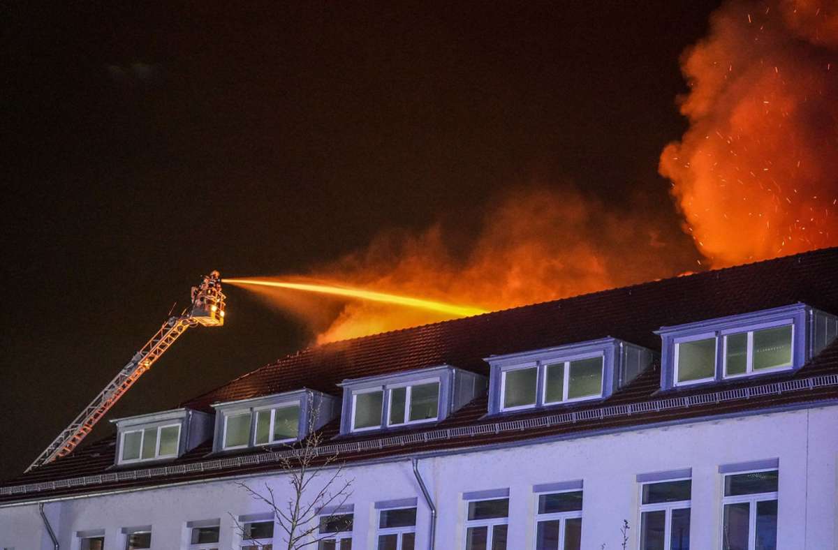 Weitere Bilder des Großbrandes auf dem Bosch-Gelände in Wernau.