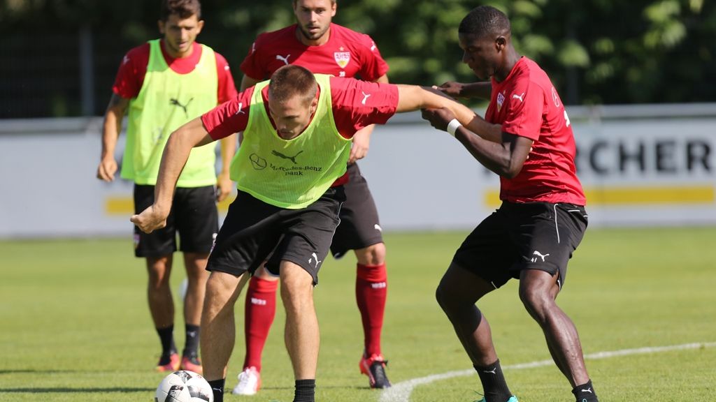 VfB Stuttgart: Lockeres Training vor dem Spitzenspiel