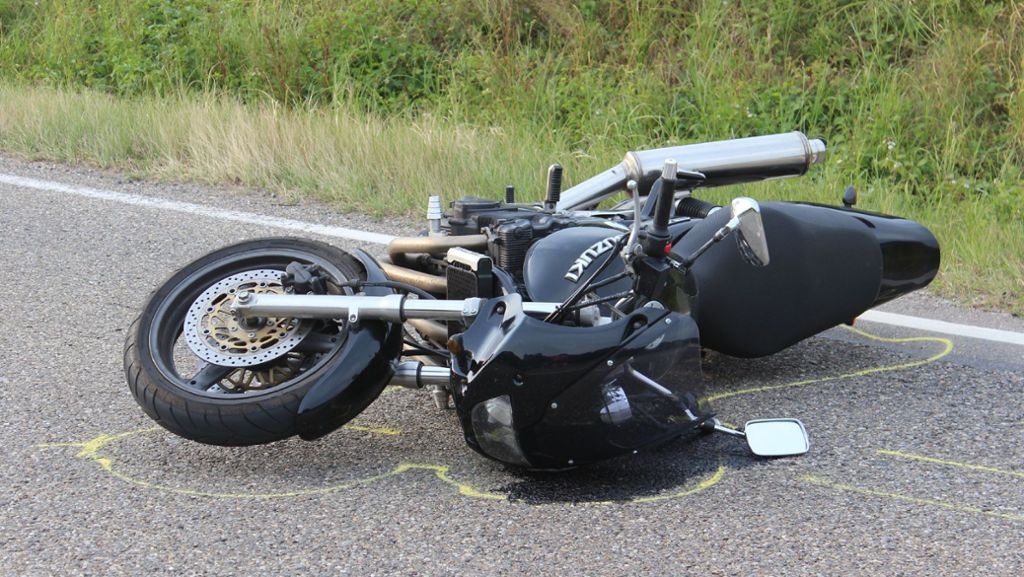 Unfall in Sulzbach: Motorradfahrer rutscht in den Gegenverkehr