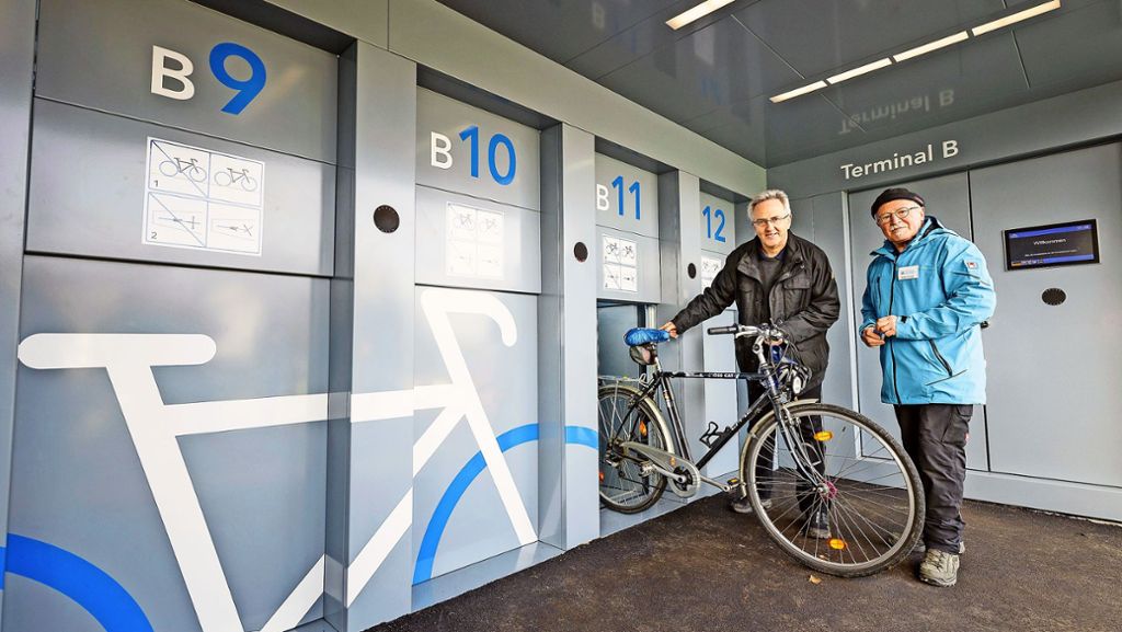 Bahnhof Waiblingen: Fahrrad-Parkhaus startet Testbetrieb