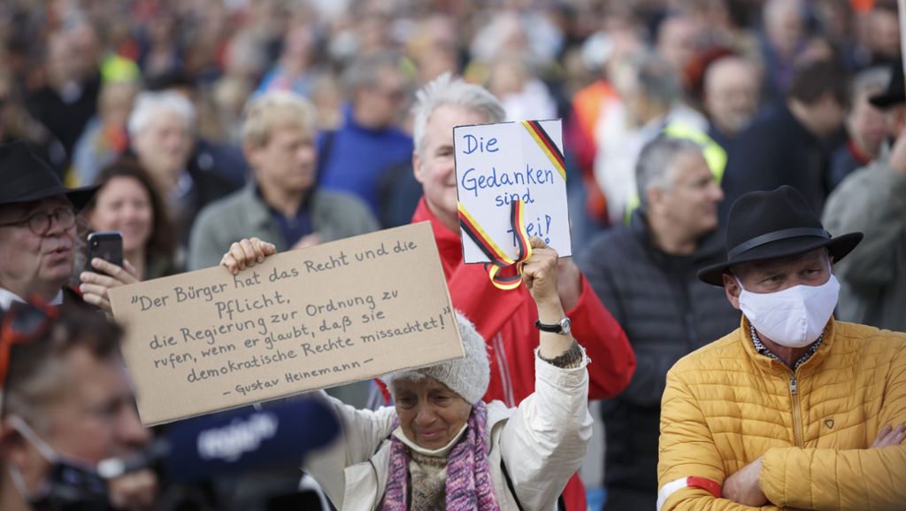 Demo gegen Corona-Regeln in Stuttgart: Neue Auflagen für Grundrechts-Demo