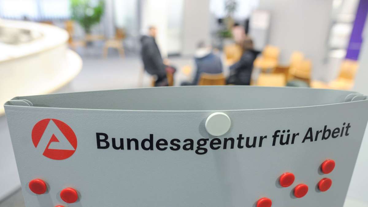 Baden-Württemberg: Arbeitslosigkeit geht erneut leicht zurück