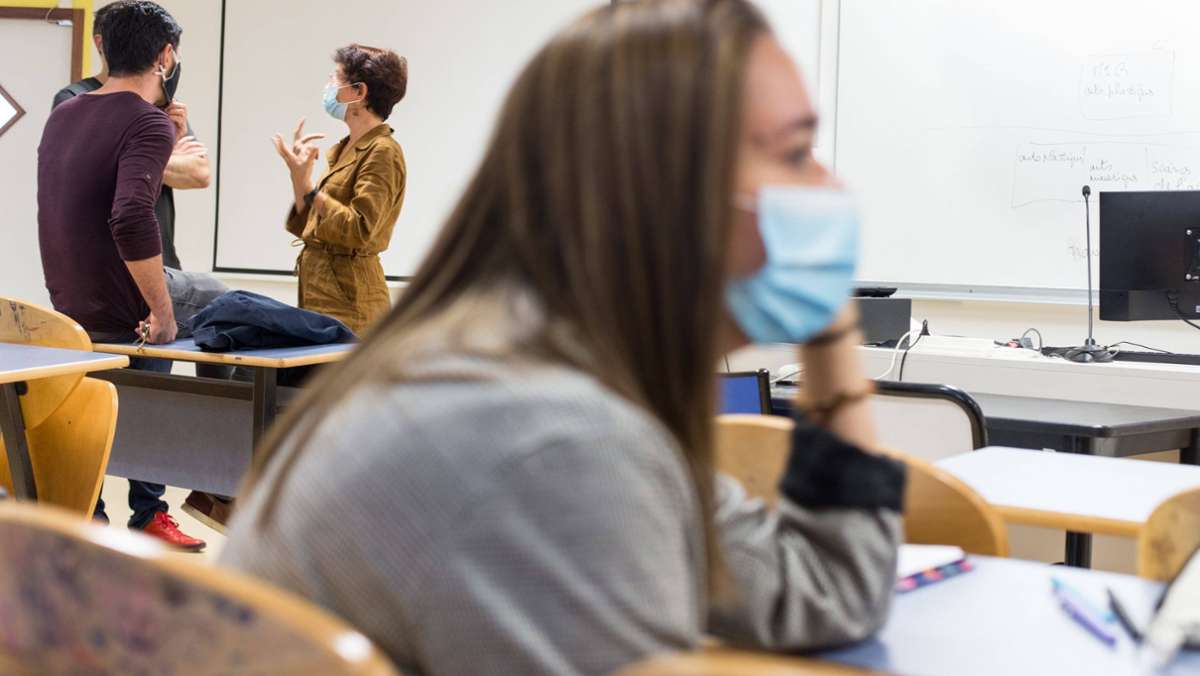 Coronavirus in Baden-Württemberg: Lehrerverband fordert besseren Schutz in Klassenzimmern