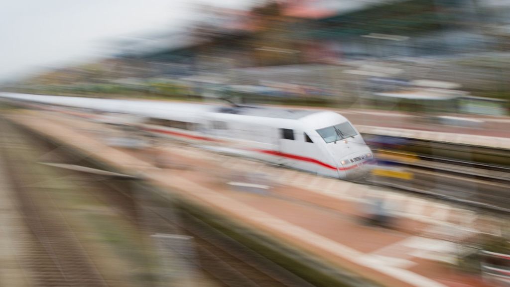 Kauf neuer ICE geplant: Deutsche Bahn will weniger überfüllte Züge zwangsräumen