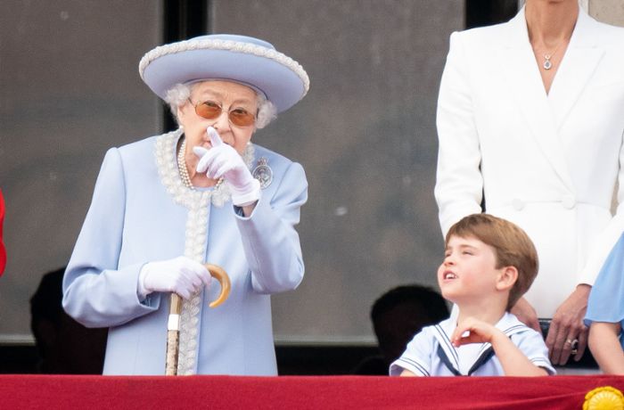 Prinz William scherzt über das Verhalten seines Sohnes