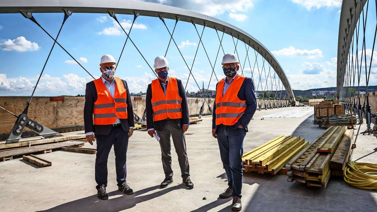 Stadtbahn am Fasanenhof: Minister von Brücke der U6 beeindruckt