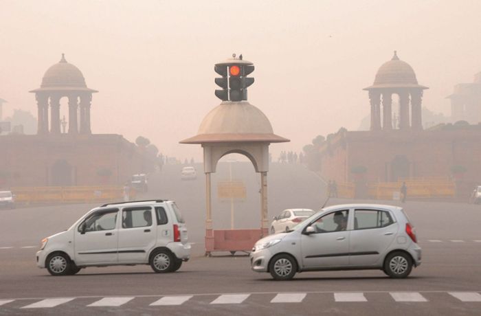 Neu Delhi:  Privatautos fahren  nur noch   jeden zweiten Tag