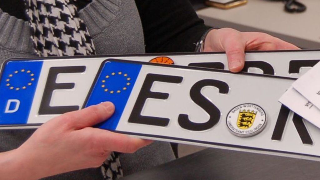 Kraftfahrzeug-Zulassung im Kreis Esslingen: Mancher sollte   auf seinen „Bäbber“ einfach warten