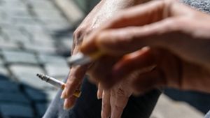 Frankreich schränkt Rauchen ein – Schachtel bald 13 Euro
