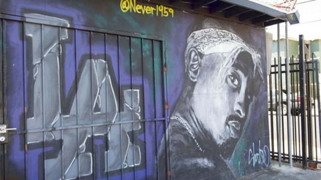 Tupac Shakur starb vor 23 Jahren: Die steile Karriere und der gewaltsame Tod der Rap-Legende
