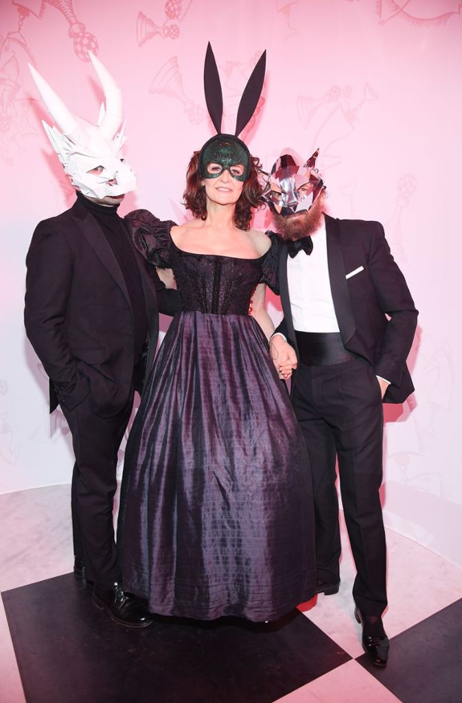 Die Masken von Schauspielerin Valerie Lemercier und ihren beiden Begleitern waren von Wald- und Fabelwesen inspiriert.