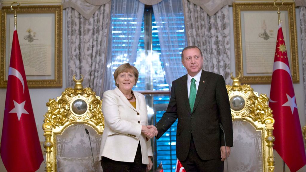Kommentar zu Merkels Staatsbesuch bei Erdogan: Teestunde mit dem Tyrannen