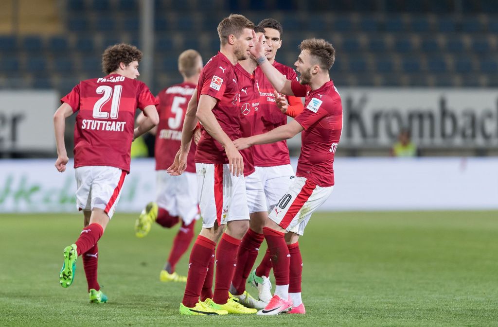 Terodde schießt den VfB Stuttgart in der 88. Minute zum Sieg