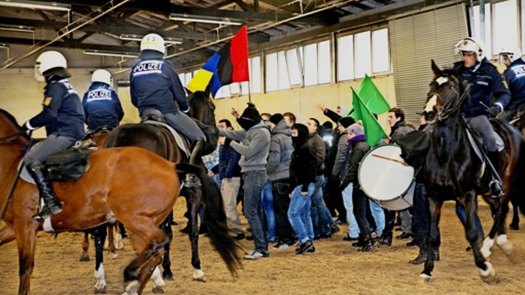 Training der Reiterstaffel in Stuttgart: Böller sind für die Tiere am schlimmsten